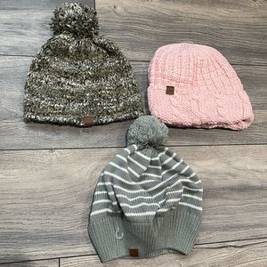NWOT SPERRY KNIT WINTER HAT BUNDLE